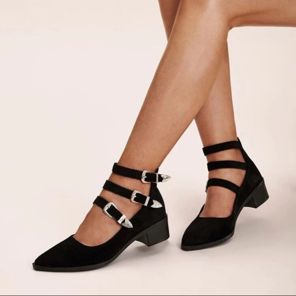 Point Toe Buckle Heeled shoes